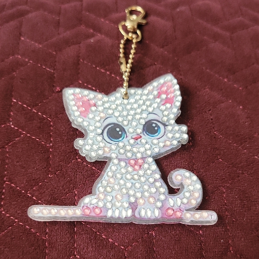 Sparkling Rhinestone Cat Keychain